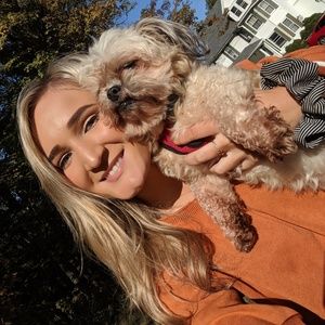 Meet your Posher, Kassie